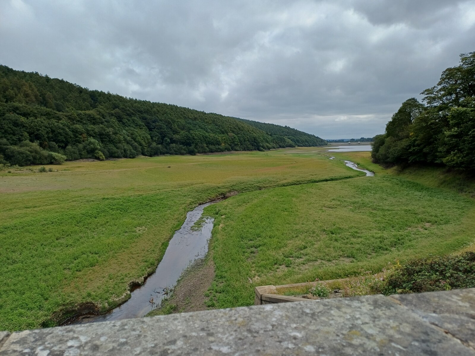 Low water at Lindley Wood Reservoir during drought