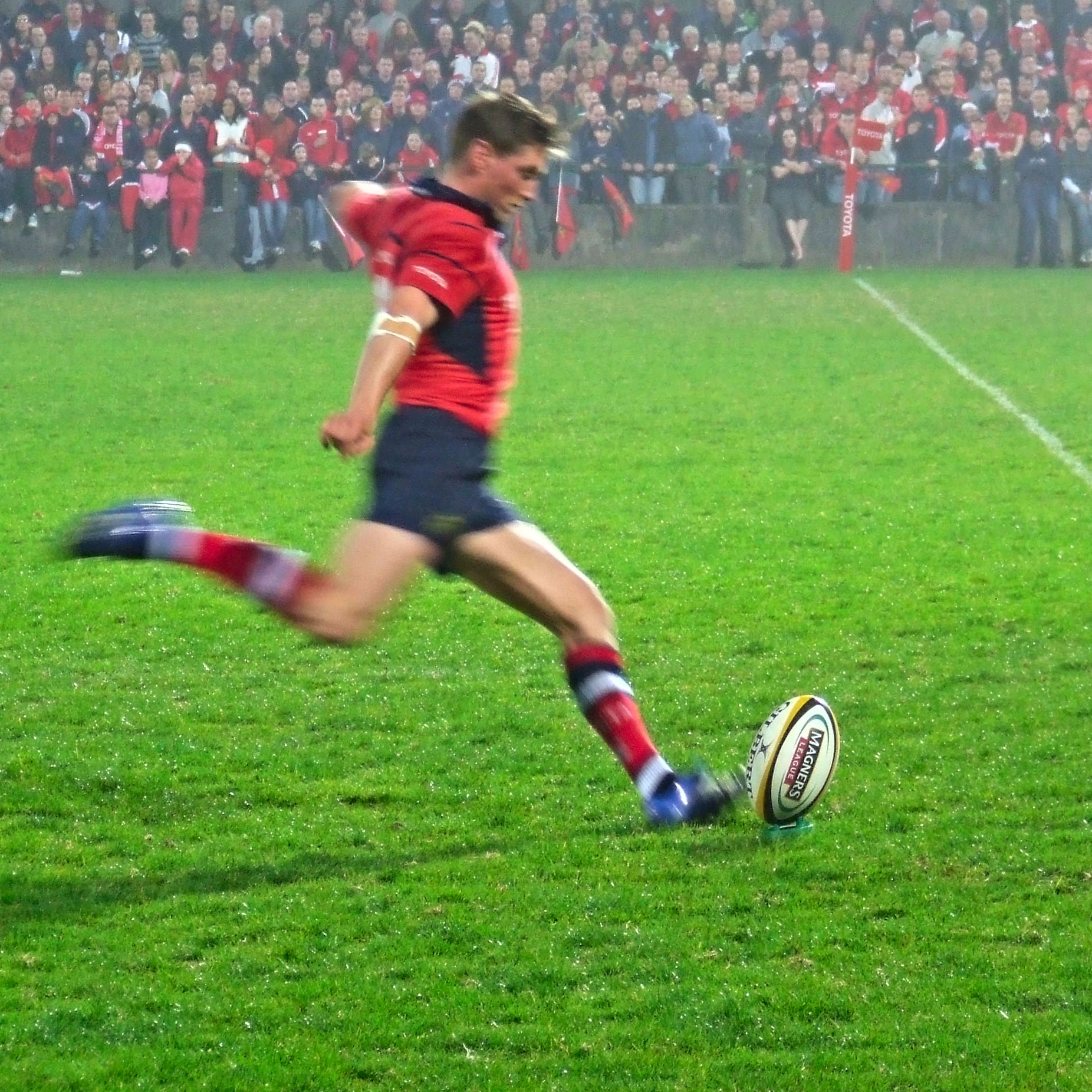 Ronan O'Gara (Munster Rugby) kicking a conversion in the Munster v Scarlets game in Musgrave Park.